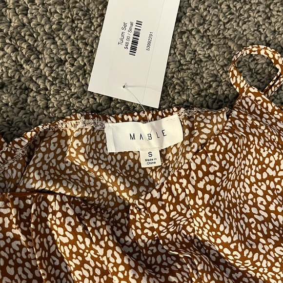 Two piece brown and tan tank top and skirt set. - Picture 6 of 10